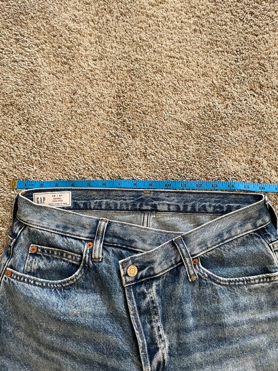 HIGH RISE CROSSOVER BARREL JEANS - GAP SIZE 28/6R - Picture 4 of 5